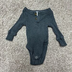 Little One Shop Ribbed Onsie 🥊🐷